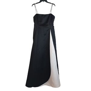 REBECCA 38DCUP Elegant Black and White Evening Gown Maxi Formal Prom Event Dress